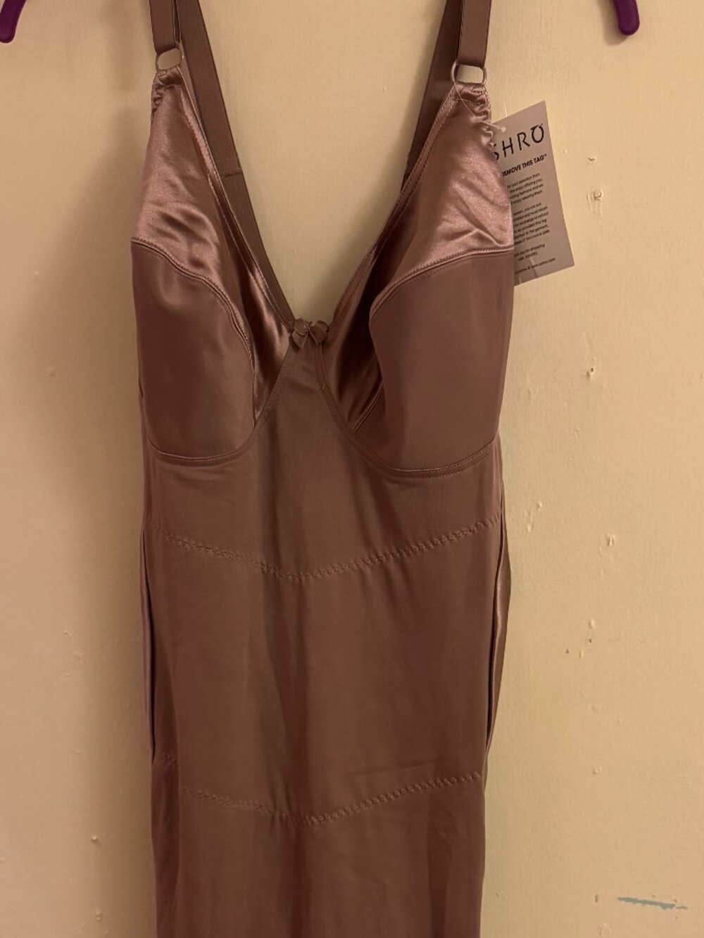 ASHRO Nude Control Shaping Dress Slip Underwire 42D NWT